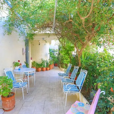 Jasmin Studio Lalyssos